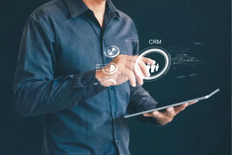Implementar un CRM
